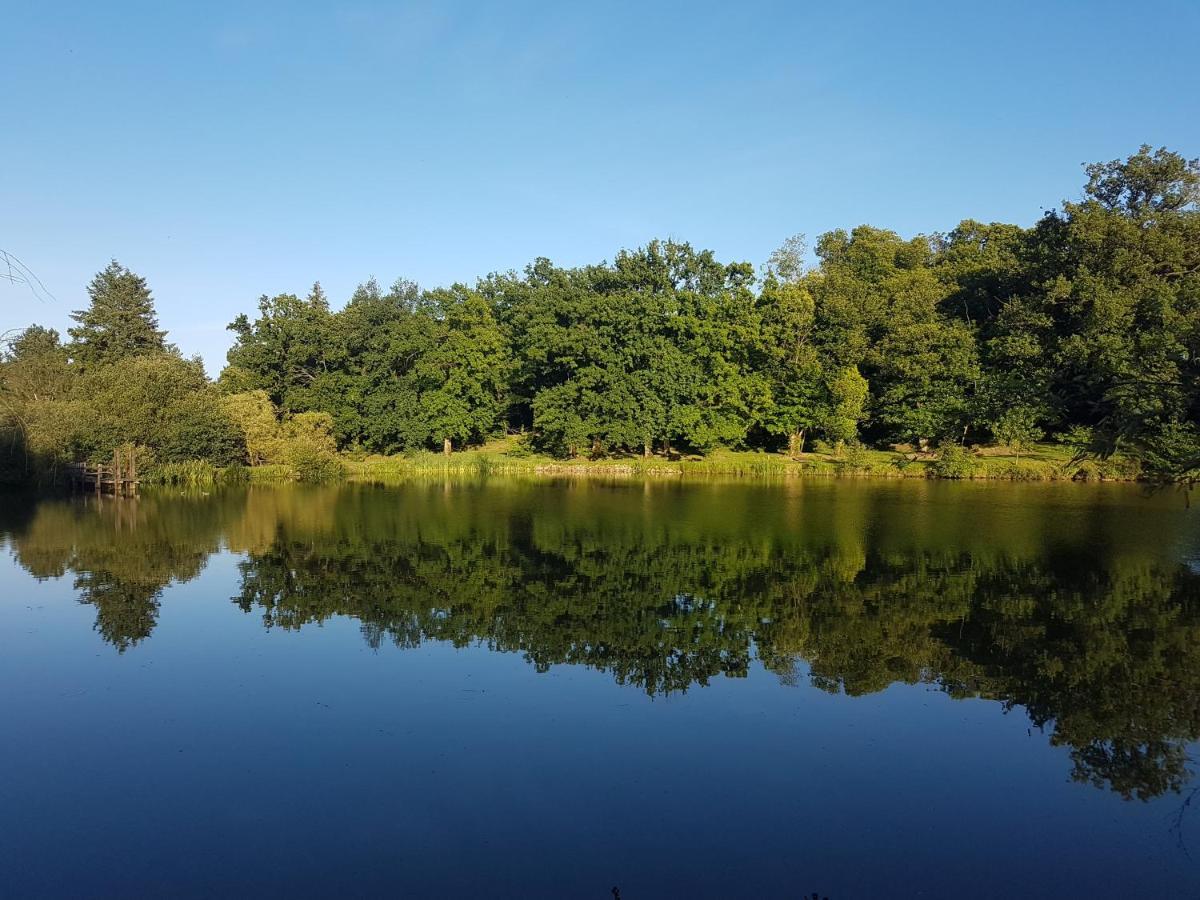Camping De La Chagnee Saint-Aubin-le-Cloud Eksteriør billede