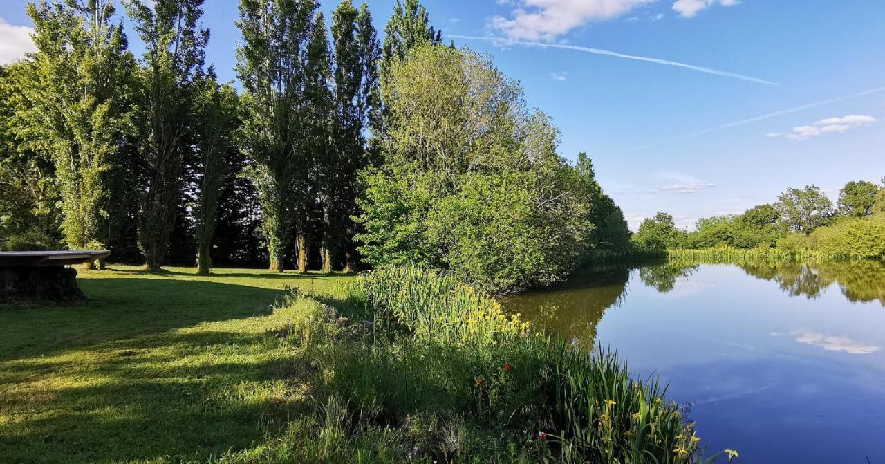 Camping De La Chagnee Saint-Aubin-le-Cloud Eksteriør billede